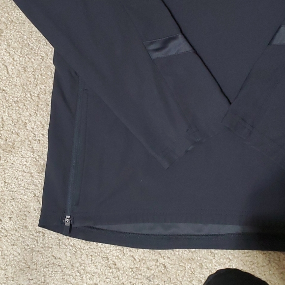 Under Armour lightweight jacket - Picture 3 of 4